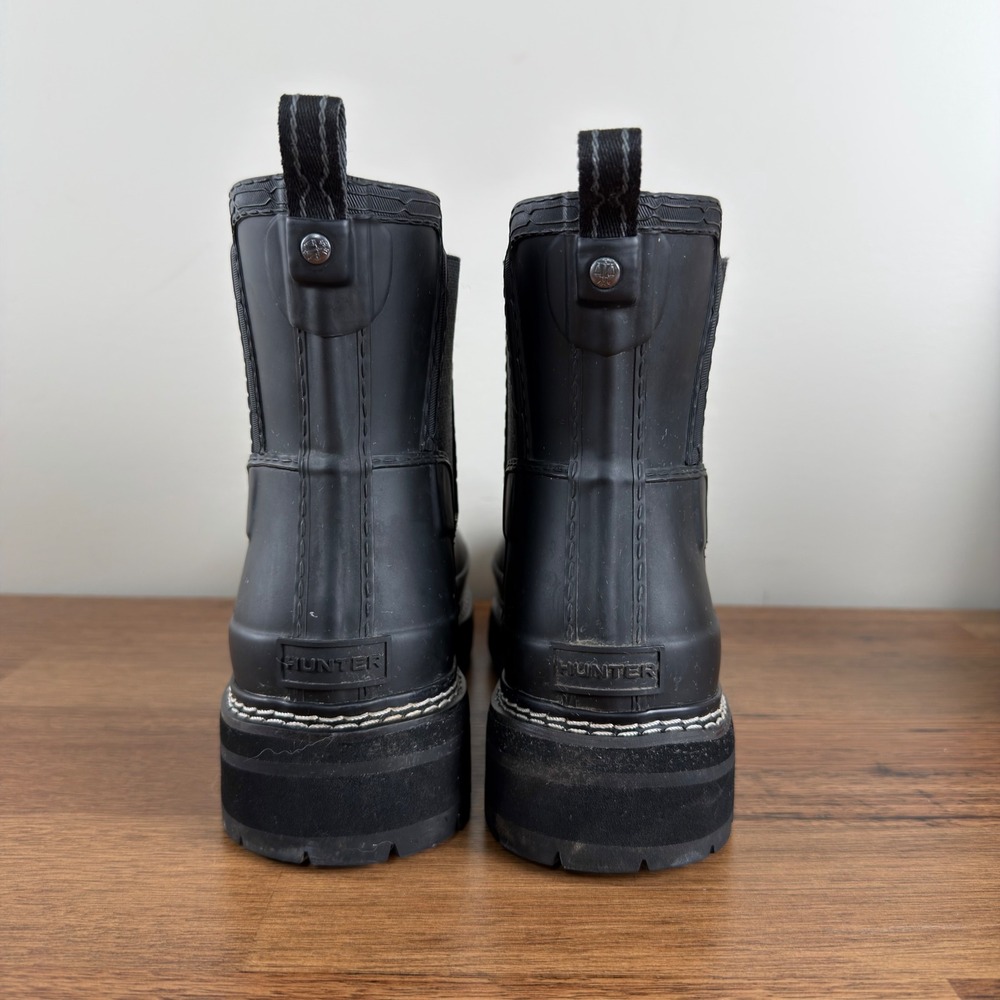 Hunter Refined Stitch Detail Chelsea Boots Black Rubber Womens 9 Lug Sole - Picture 4 of 7